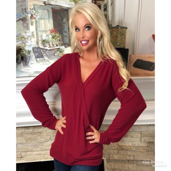 Sweaters - 🛍Surplice Super Soft Sweater Tunic! - LAST 1!